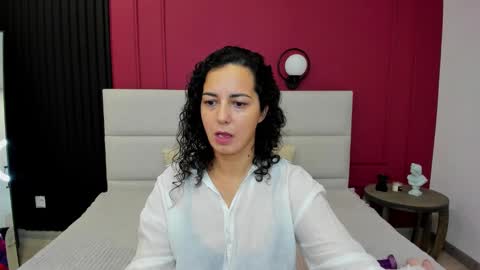 Snapshot of lindainsatiable chatting on 18, 10, 2025 Linda online show from 18, 10, 2025