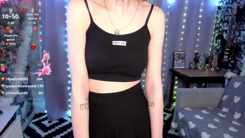 Snapshot of lindastrickland chatting on 3, 2, 2025 Linda plsss lets make a 1000 thumbs up for me 3 online show from 3, 2, 2025