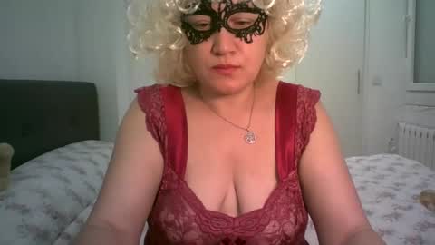 Snapshot of lindaxsmile chatting on 2, 3, 2025 LindaXSmile online show from 2, 3, 2025