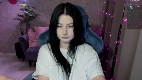 Snapshot of line_green chatting on 14, 7, 2026 Lina online show from 14, 7, 2026