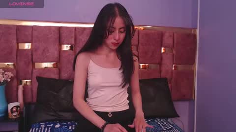 Snapshot of ling_ling24 chatting on 5, 2, 2025 ling ling24 online show from 5, 2, 2025