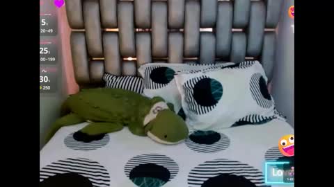 Snapshot of linger_3_9 chatting on 28, 12, 2024 V A L E  N T I N A online show from 28, 12, 2024