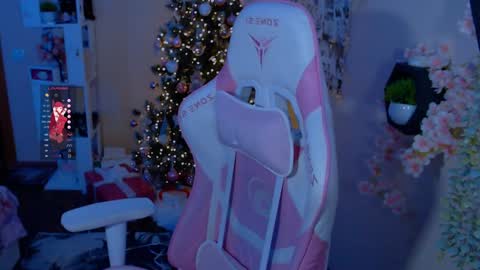 Lina online show from 19, 12, 2024