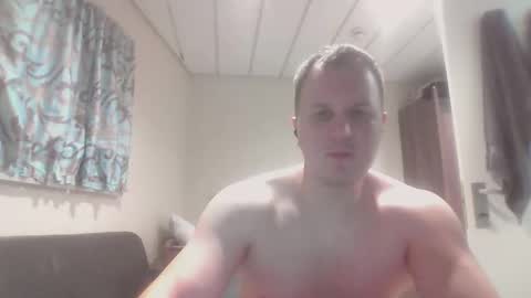 linlin749715 online show from 13, 4, 2026