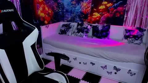 Snapshot of linphea chatting on 24, 5, 2026 Tina online show from 24, 5, 2026