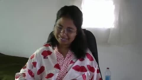 Liora selenex online show from 24, 3, 2026