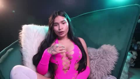 Snapshot of lireesa chatting on 16, 10, 2025 Lire online show from 16, 10, 2025