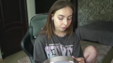 Lisa online show from 28, 9, 2025