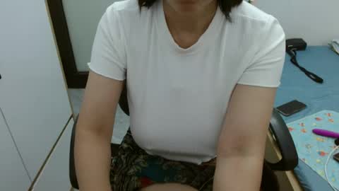 Snapshot of lisa_1011 chatting on 14, 7, 2026 lisa_1011 online show from 14, 7, 2026