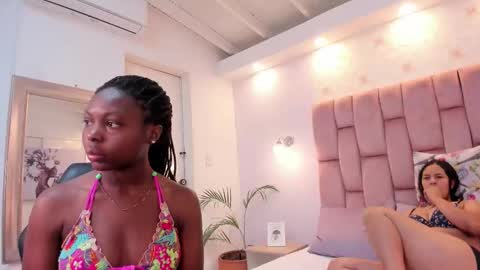 Snapshot of lisa_avatarr chatting on 16, 10, 2025 Avatar and Luisa online show from 16, 10, 2025