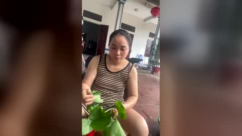 lisa_hanw online show from 15, 4, 2026