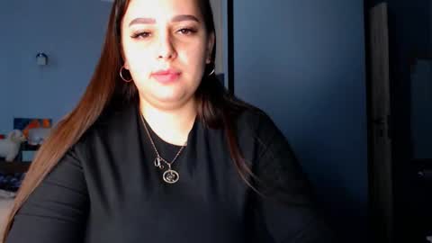 Snapshot of lisa_lady_golden chatting on 14, 10, 2025 lisa_lady_golden online show from 14, 10, 2025