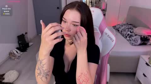 Snapshot of lisa_moons chatting on 28, 5, 2026 lisa_moons online show from 28, 5, 2026