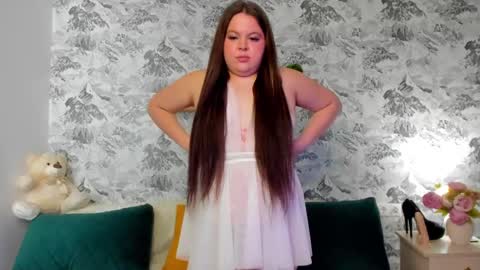 Lisa online show from 12, 3, 2025