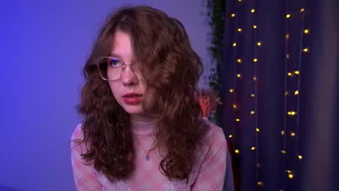 Snapshot of lisa_roses chatting on 3, 10, 2025 Lisa online show from 3, 10, 2025