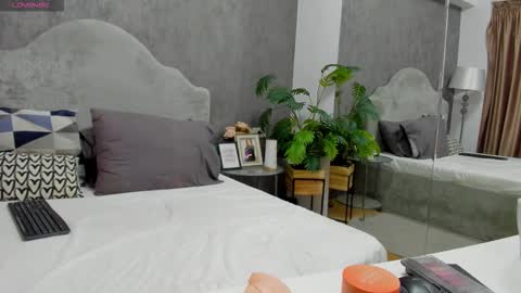 Snapshot of lisacroft chatting on 9, 2, 2026 lisacroft online show from 9, 2, 2026