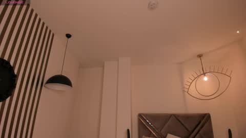 Lisa  Flowers online show from 24, 3, 2026