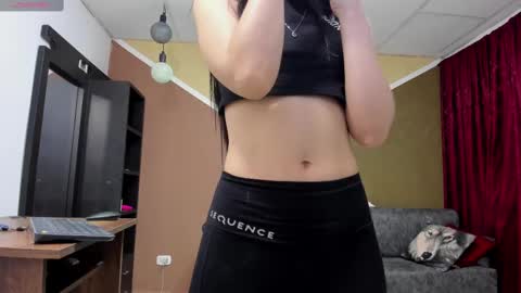 Lisa Gray Independent Model online show from 7, 3, 2025
