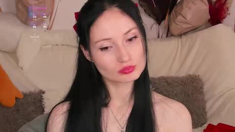 Lisa Moore online show from 2, 12, 2025