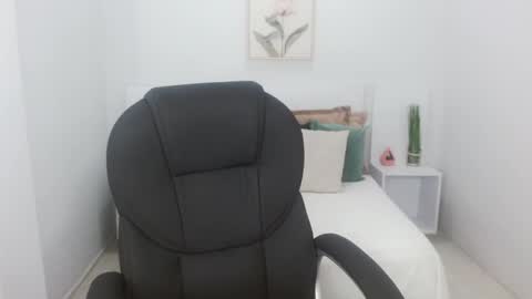 Liseth Fox online show from 31, 1, 2025