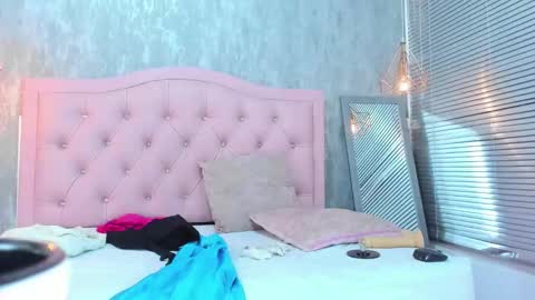 L I S S A  online show from 14, 12, 2025