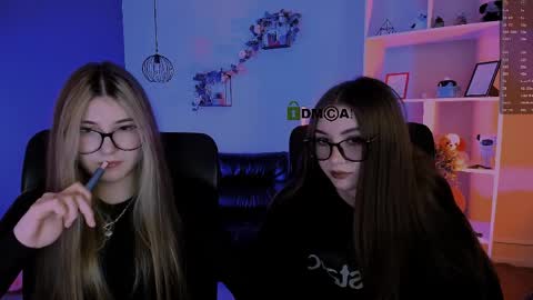 lissa_night online show from 4, 4, 2026