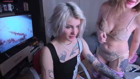 Lissa online show from 12, 2, 2025