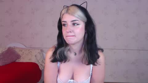 Alice Dont forget to thumbs up its very important  online show from 26, 11, 2025