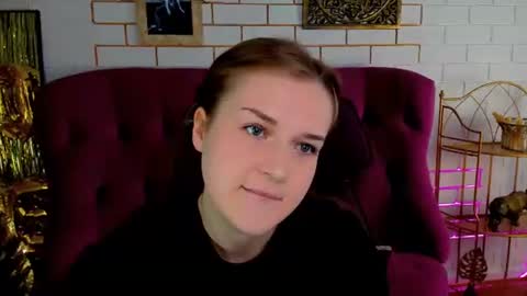 Lissa Telor online show from 7, 7, 2026