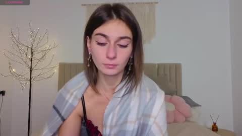 lit1le_mia online show from 19, 11, 2025