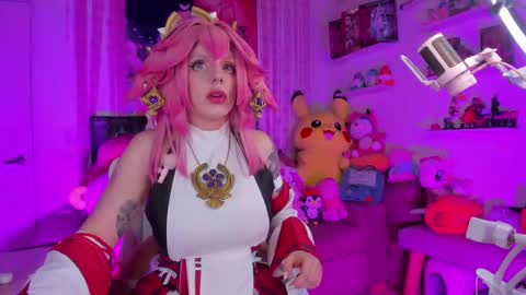 Snapshot of little__ary chatting on 14, 10, 2025 little ary online show from 14, 10, 2025