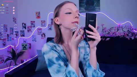 Bella online show from 3, 12, 2025