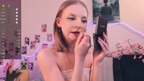 Snapshot of little__caprice chatting on 11, 2, 2026 Bella online show from 11, 2, 2026