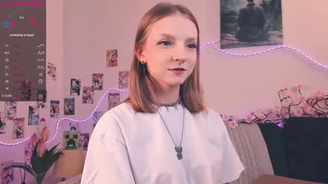 Snapshot of little__caprice chatting on 27, 2, 2026 Bella online show from 27, 2, 2026