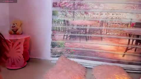 Snapshot of little__doll18 chatting on 14, 7, 2026 little__doll18 online show from 14, 7, 2026