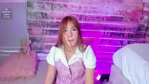 Snapshot of little__doll18 chatting on 18, 7, 2026 little__doll18 online show from 18, 7, 2026
