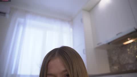 Snapshot of little__mixx chatting on 8, 6, 2026 SophiaKateline online show from 8, 6, 2026