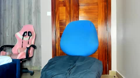 Snapshot of little_africa chatting on 3, 3, 2026 little_africa online show from 3, 3, 2026