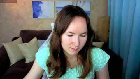 Snapshot of little_doll_meow chatting on 20, 11, 2025 Alexandra online show from 20, 11, 2025