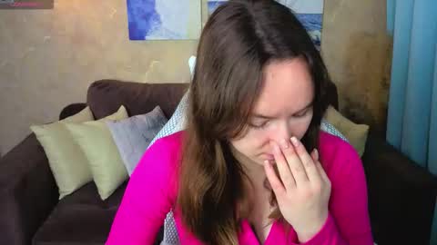 Snapshot of little_doll_meow chatting on 24, 11, 2025 Alexandra online show from 24, 11, 2025