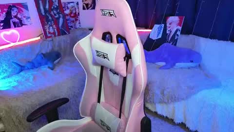 Snapshot of little_kitsune chatting on 11, 2, 2025 Rachel online show from 11, 2, 2025