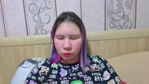 Snapshot of little_kitsune chatting on 24, 9, 2025 Rachel online show from 24, 9, 2025