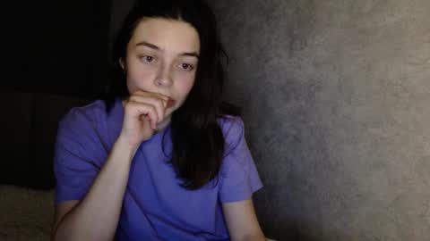 Mia   Im online every day 1530 PM in New York  2030 PM in London online show from 28, 3, 2026