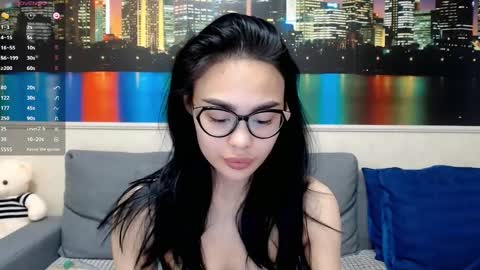 Snapshot of little_v1rgin_angel chatting on 5, 12, 2024 Kwan online show from 5, 12, 2024