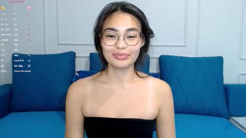 Snapshot of little_v1rgin_angel chatting on 10, 10, 2025 Kwan online show from 10, 10, 2025