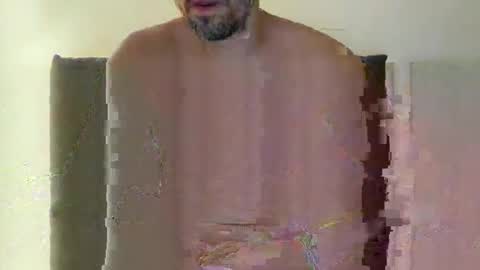 Snapshot of littlebigrabbit chatting on 19, 10, 2025 LittleBigRabbit online show from 19, 10, 2025