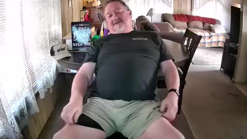 Snapshot of littled83057 chatting on 24, 1, 2025 Littled83057 online show from 24, 1, 2025