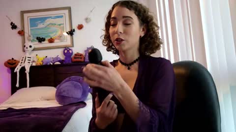 littledeathtrap online show from 5, 11, 2025