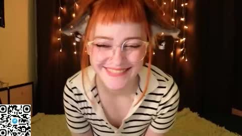 Snapshot of littlefoxyhole chatting on 1, 2, 2026 Molly online show from 1, 2, 2026