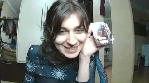 littlehappines online show from 20, 2, 2026